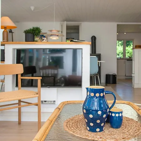 Сasa de vacaciones Retro With Three Terraces Near The Glesborg